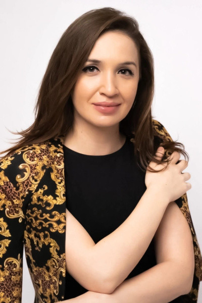 Adriana Chivulescu
