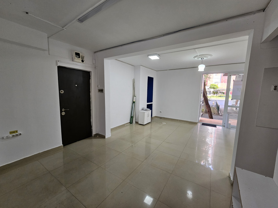 Spatiu Comercial cu vad | B-dul Iuliu Maniu - Apusului