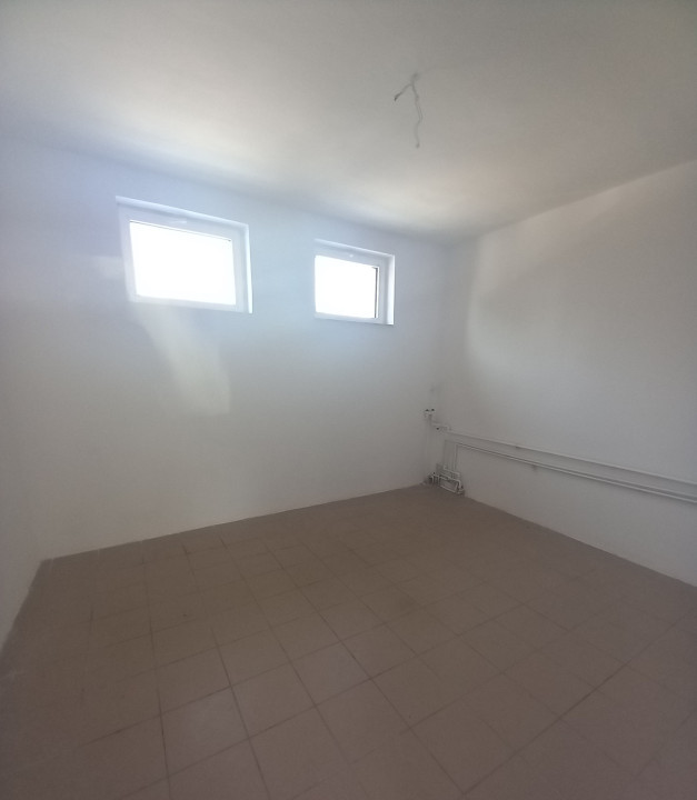 Spatiu comercial  70 mp + terasa 35 mp stradal | Bulevardul Timisoara OMV