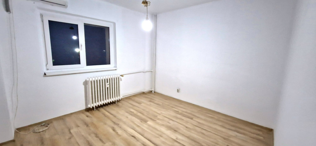 apartament 4 camere | etaj 4  din 10 | Bd Ghencea - Stadionul Steaua 