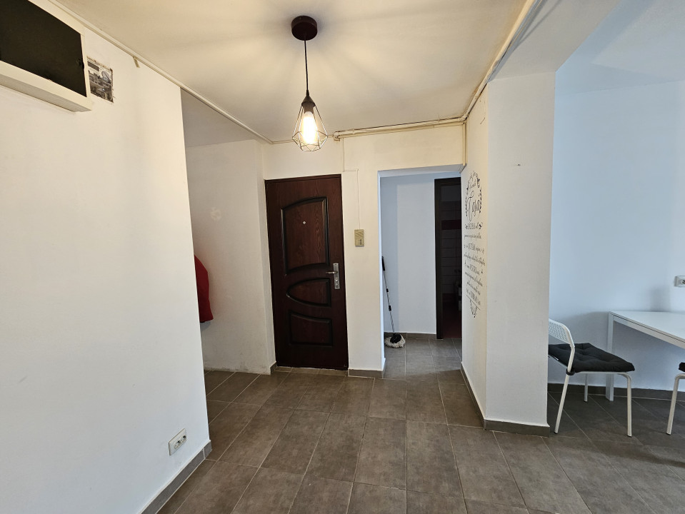 Apartament 3 camere cu centrala proprie | Piata Gorjului