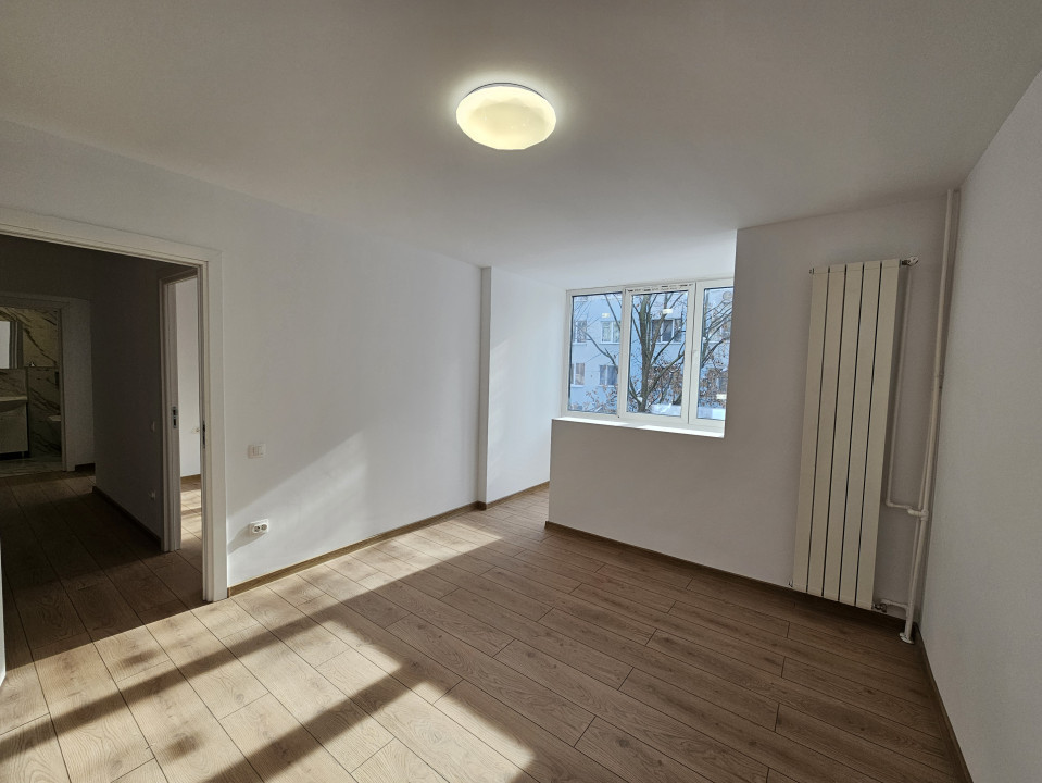 Apartament 4 camere renovat complet langa metrou | Dr. Taberei - Raul Doamnei