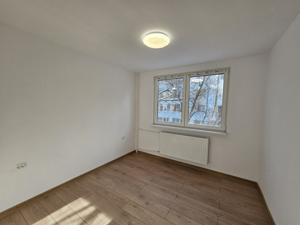Apartament 4 camere renovat complet langa metrou | Dr. Taberei - Raul Doamnei