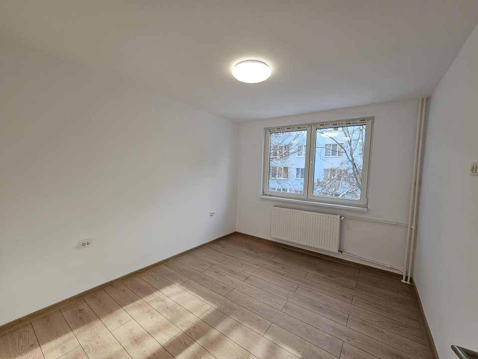 Apartament 4 camere renovat complet langa metrou | Dr. Taberei - Raul Doamnei