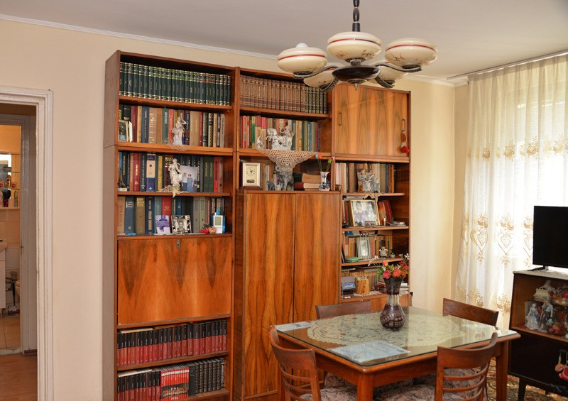 apartment 3 camere | etaj 2 din 4| Favorit