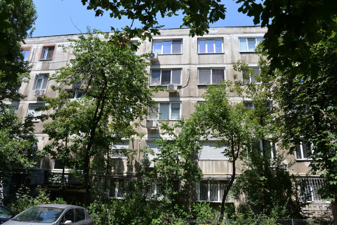 apartment 3 camere | etaj 2 din 4| Favorit