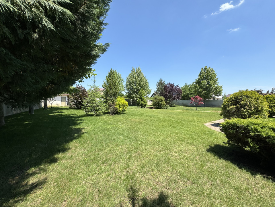 Vila individuala 6 camere | Toate utilitatile | Teren 2268mp 