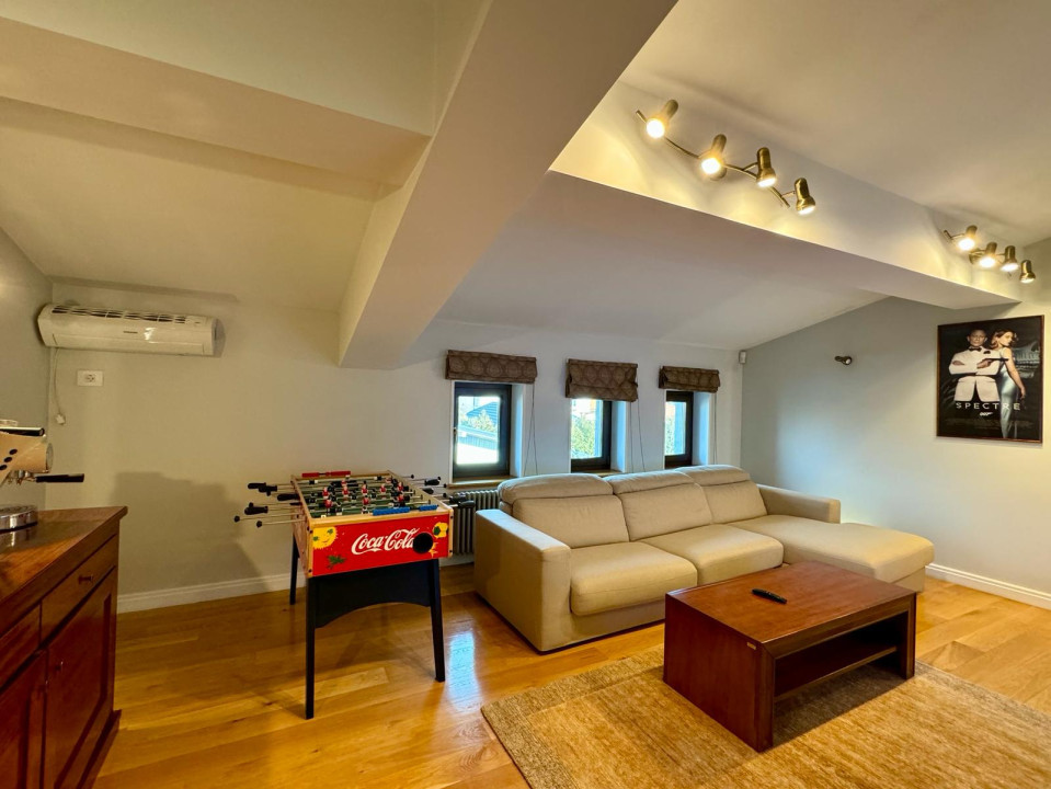 Vila Superba 7 camere | Curte libera 750mp I Domnesti