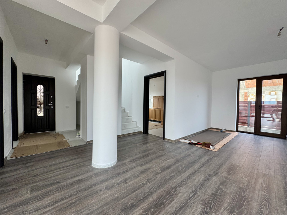 Casa individuala 4 camere | Toate utilitatile | Domnesti