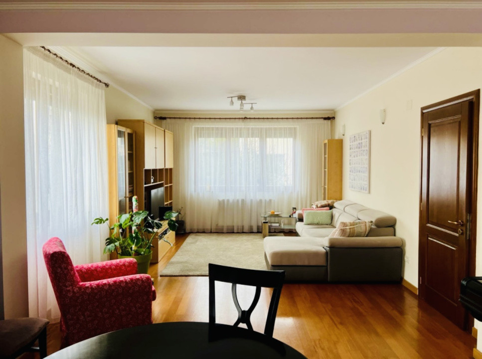Casa individuala 4 camere | Teren 802mp | Curtea Domneasca