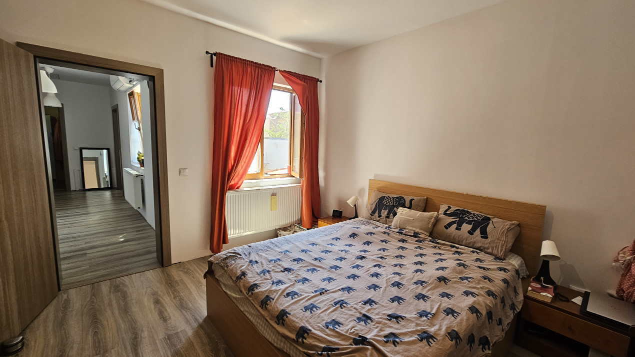 Casa individuala 3 camere mobilata | Curte comuna | Stefan cel Mare