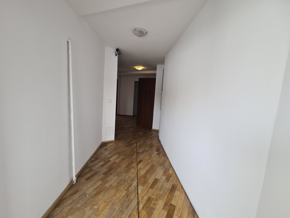 Spatiu Comercial 300 m.p.  cu terase si lift separat | Calea Mosilor 