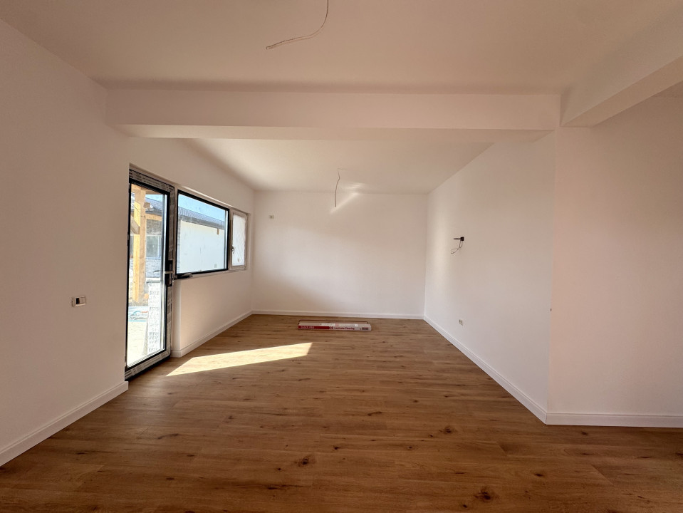 Casa 4 camere | COMISION 0% | Panouri fotovoltaice | Teren 450mp | Domnesti