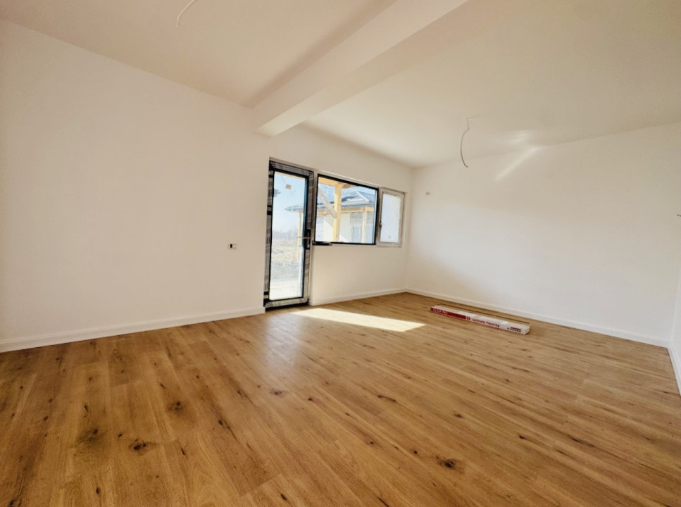 Casa 4 camere | COMISION 0% | Panouri fotovoltaice | Teren 430mp | Domnesti