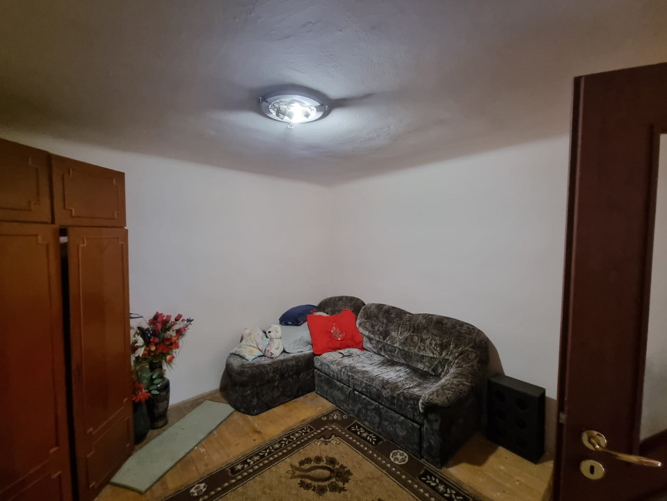 Casa 5 camere | Teren 1000 mp | Oportunitate | Magurele centru