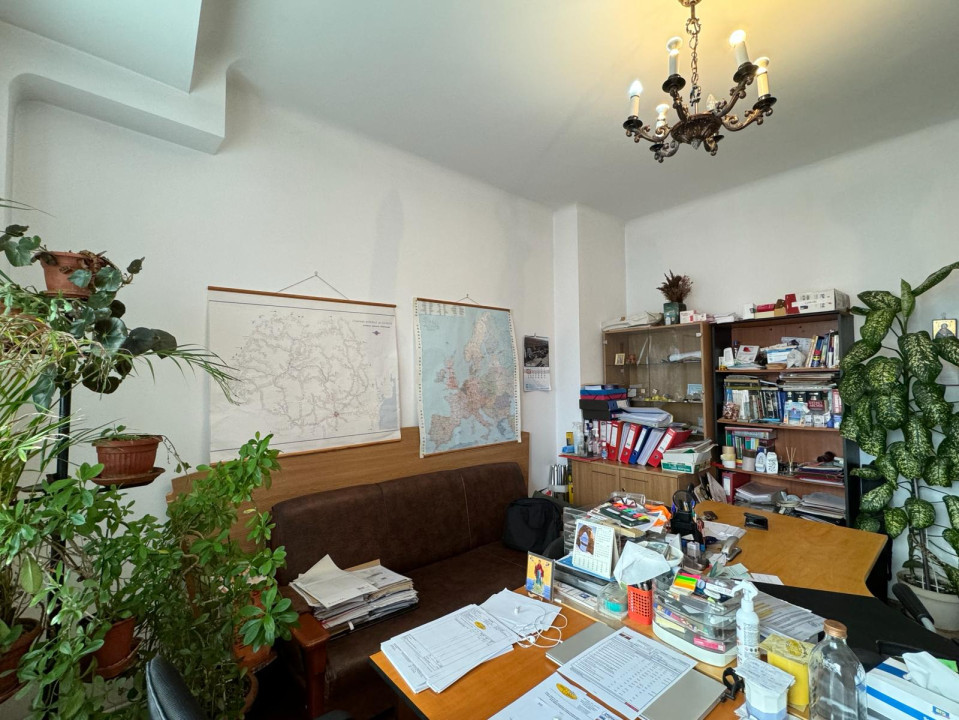 Apartament 4 camere cu boxa de 18 m | Pozitionare excelenta | Calea Grivitei 