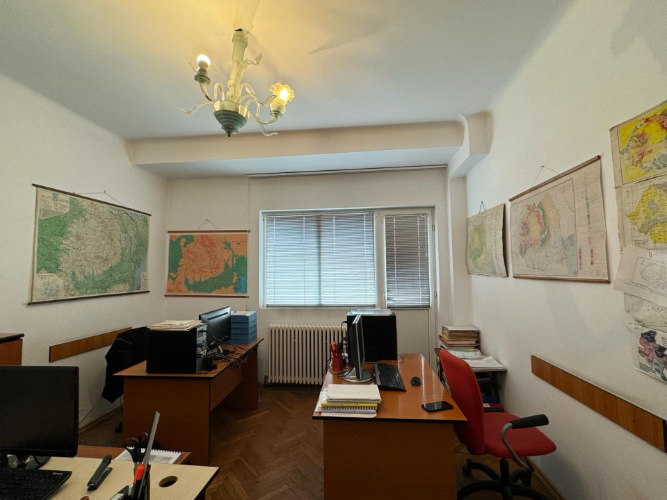 Apartament 4 camere cu boxa de 18 m | Pozitionare excelenta | Calea Grivitei 