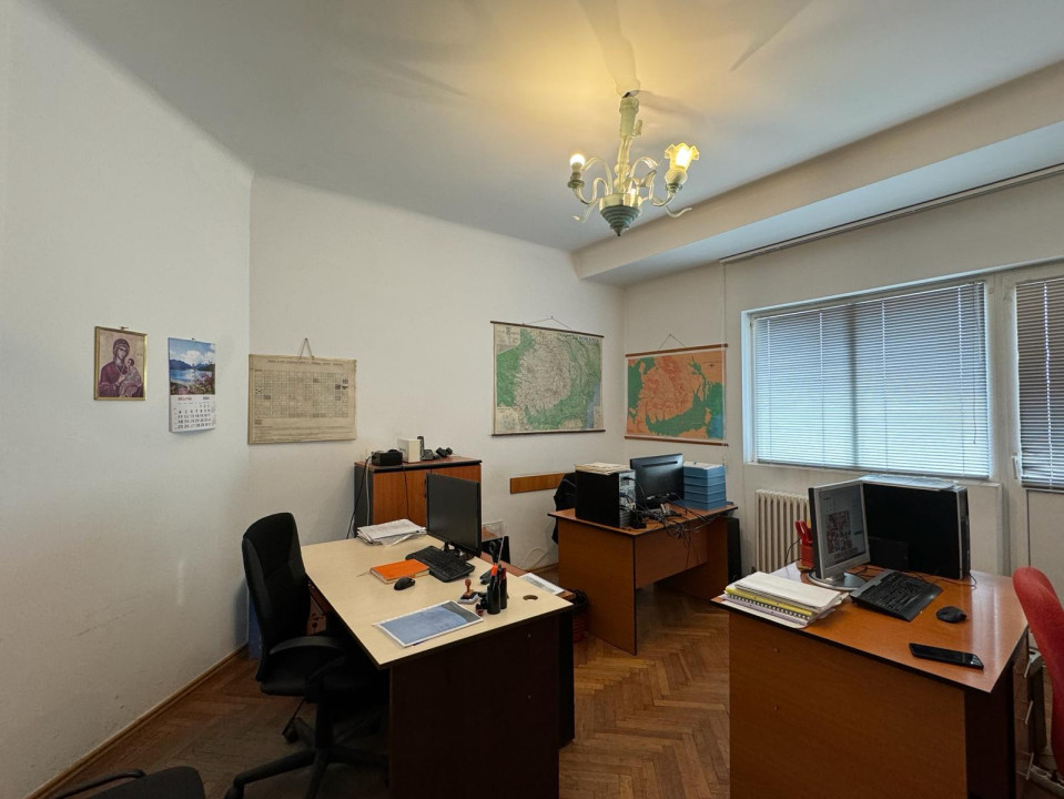 Apartament 4 camere cu boxa de 18 m | Pozitionare excelenta | Calea Grivitei 