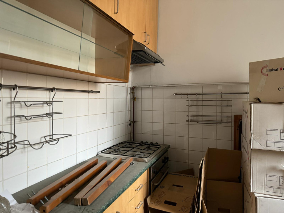 Apartament 4 camere cu boxa de 18 m | Pozitionare excelenta | Calea Grivitei 