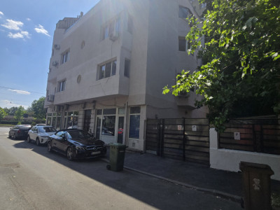 Apartament 4 camere cu boxa de 18 m | metrou la scara  | Calea Grivitei 