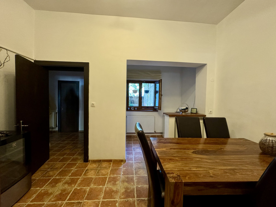 Apartament 3 camere | Centrala proprie | Zona Cismigiu