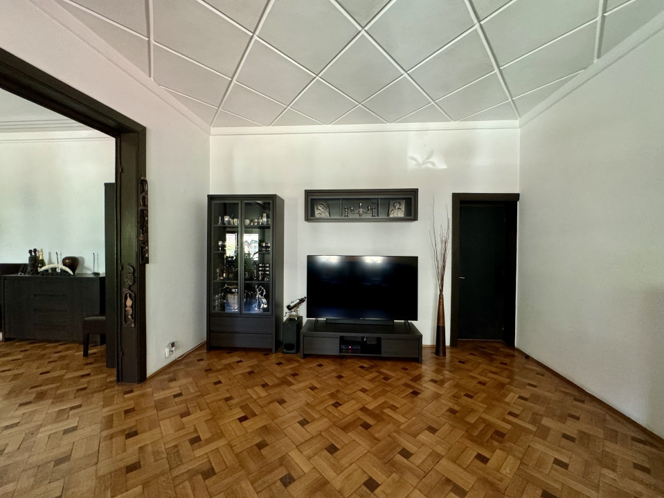 Apartament 3 camere | Centrala proprie | Zona Cismigiu