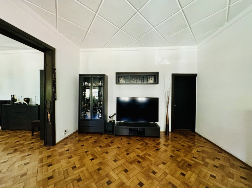 Apartament 3 camere | Centrala proprie | Parc Cismigiu