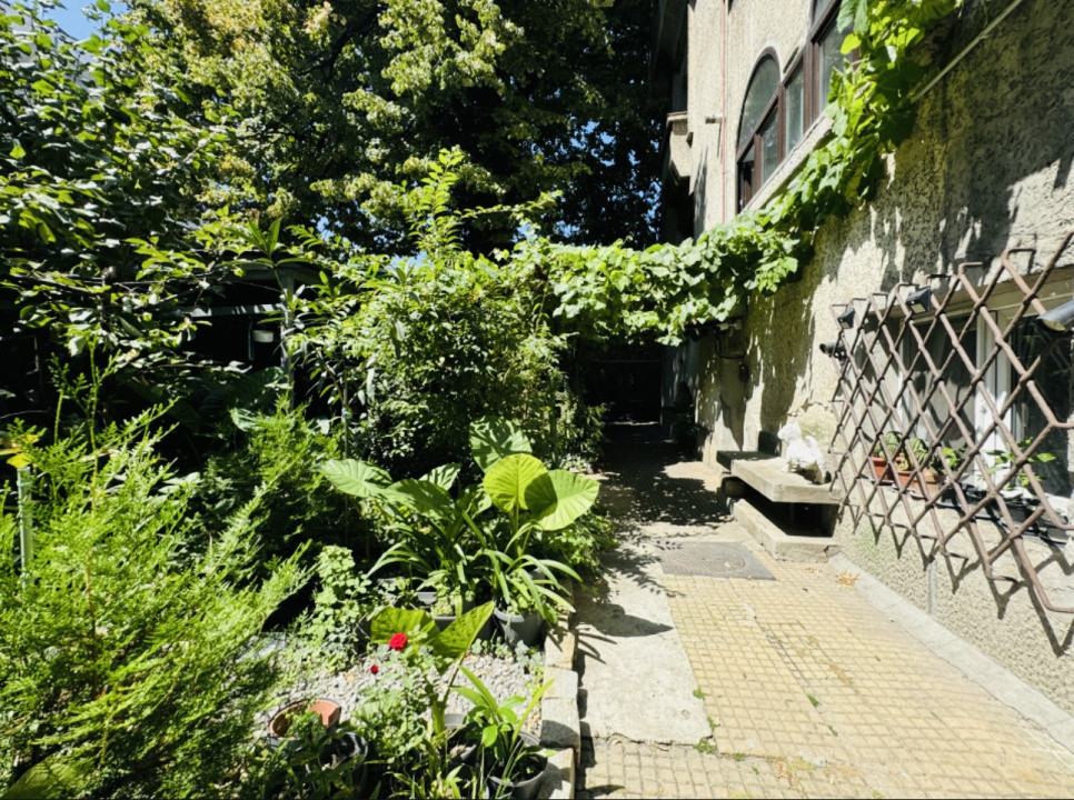 Apartament 3 camere | Centrala proprie | Parc Cismigiu