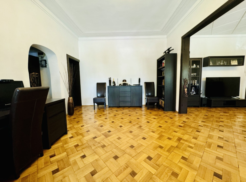 Apartament 3 camere | Centrala proprie | Parc Cismigiu