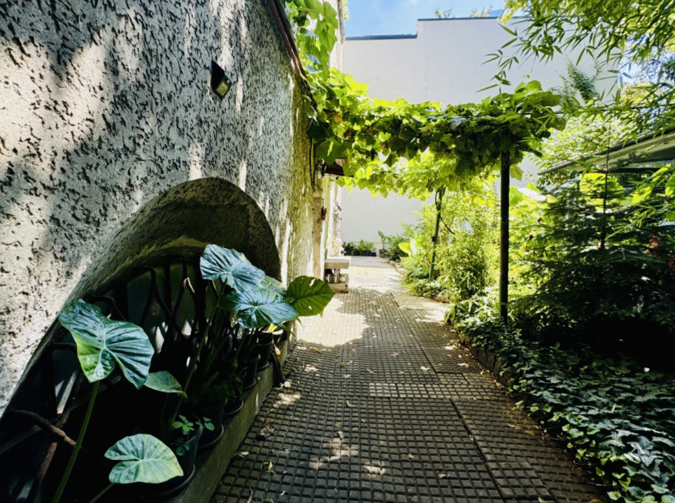 Apartament 3 camere | Centrala proprie | Parc Cismigiu