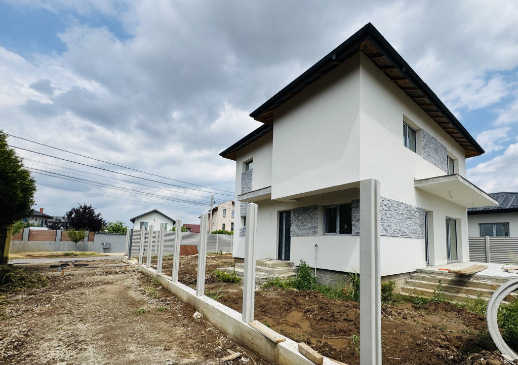 Casa 4 camere | COMISION 0% | Panouri fotovoltaice | Teren 400mp | Domnesti