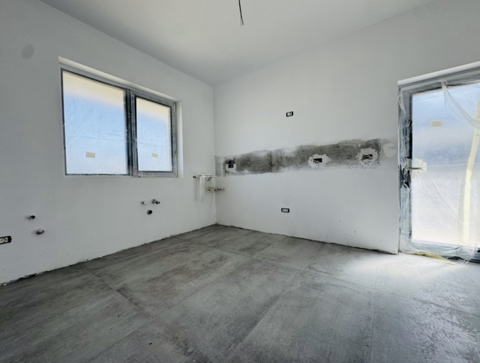 Casa 4 camere | COMISION 0% | Panouri fotovoltaice | Teren 400mp | Domnesti