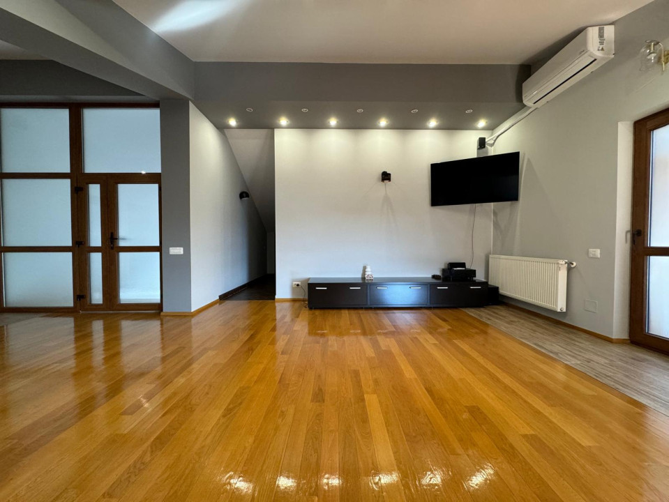 Vila individuala | Piscina acoperita | Teren 2200mp | Zona Domnesti