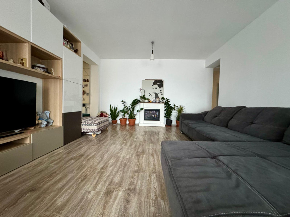 Apartament 3 camere | Centrala proprie | Zona Bragadiru