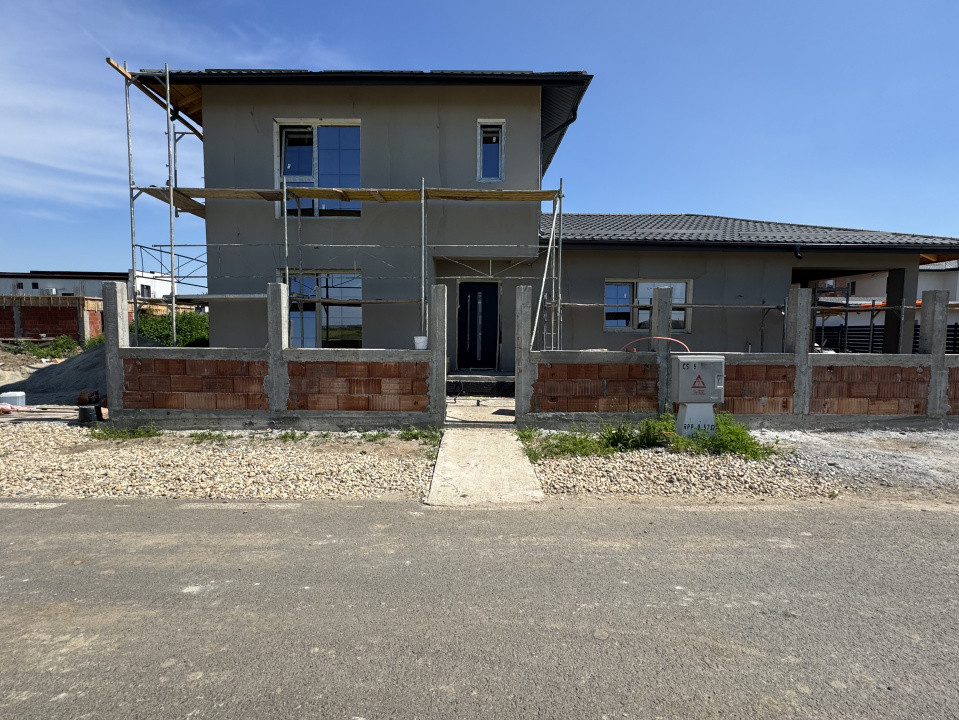 Casa individuala 4 camere | COMISION 0% | Terasa acoperita 23mp | Domnesti