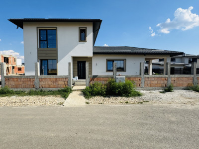Casa individuala 4 camere | COMISION 0% | Terasa acoperita 23mp | Domnesti