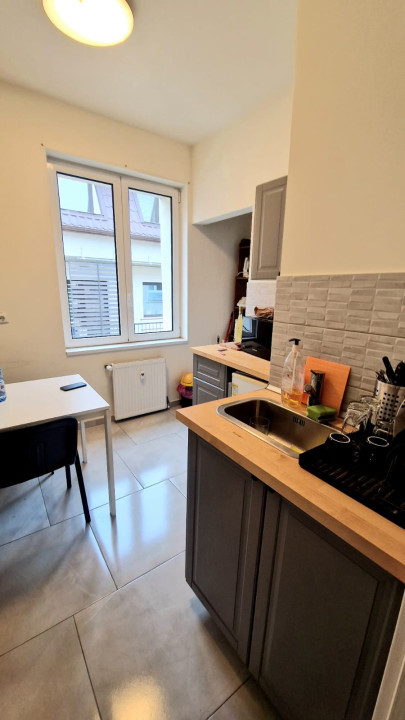 Vanzare Apartament 2 Camere Semidecomandat | Barbu Văcărescu,