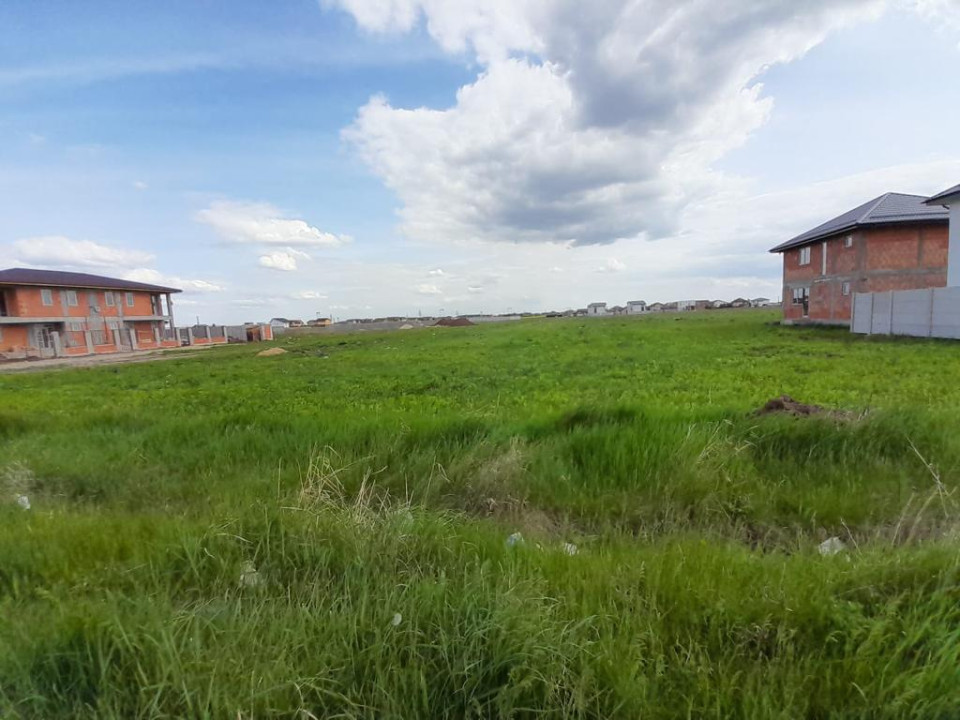 Teren intravilan 13700mp | 37X370M | Toate utilitatile | Zona Clinceni