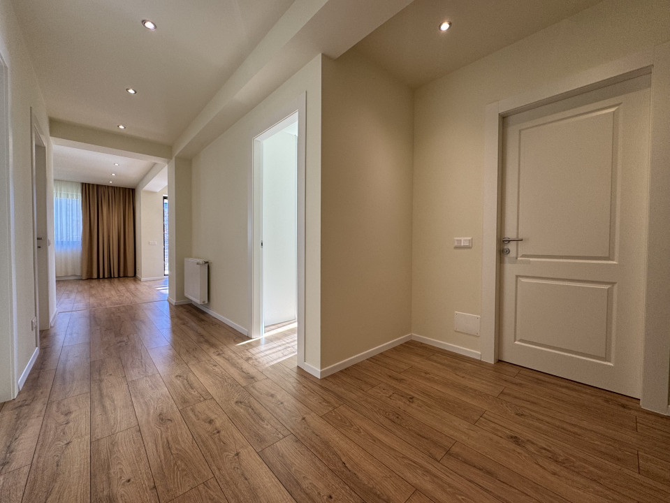 Casa individuala 8 camere | Teren 730mp | Zona Drumul Taberei