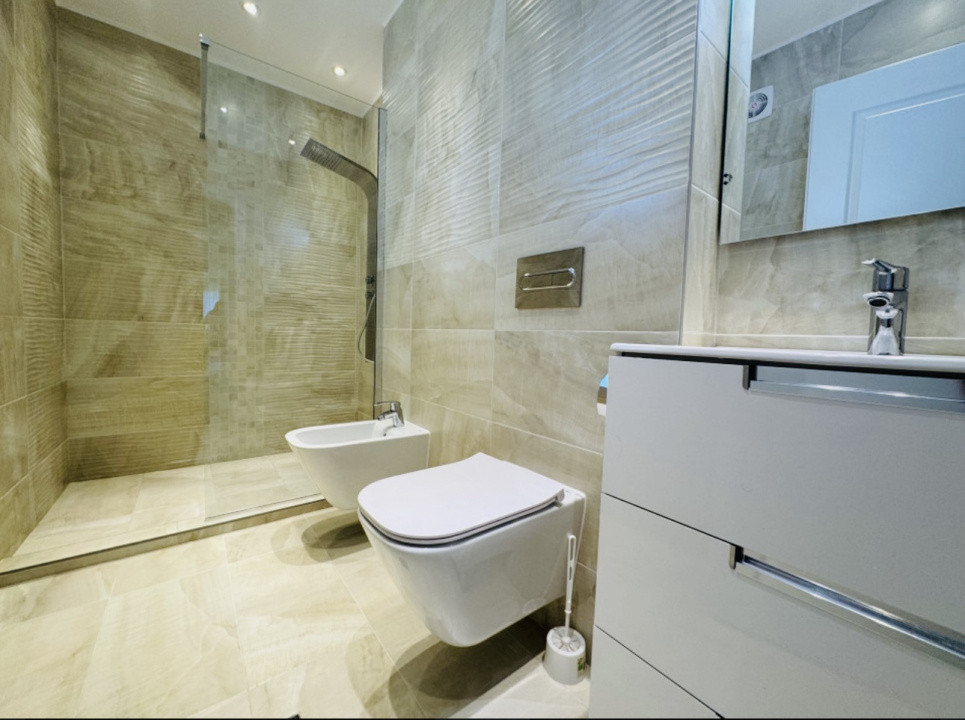 Casa individuala 8 camere | Teren 730mp | Drumul Taberei-Brancusi