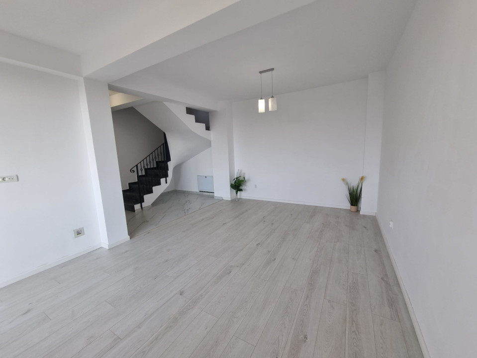 Casa 4 camere tip cvadrupla | toate utilitatile | Magurele