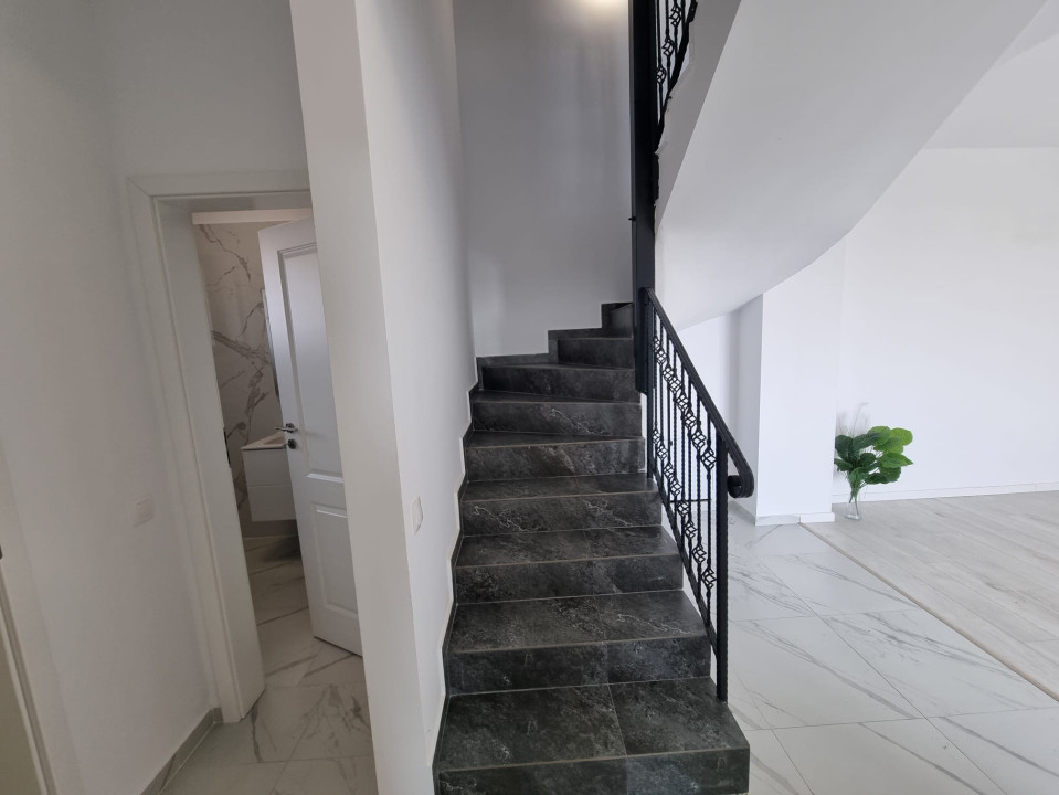 Casa 4 camere tip cvadrupla | toate utilitatile | Magurele