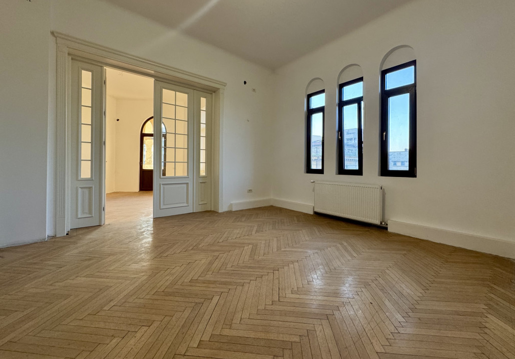 Apartament 4 camere | Garaj | Centrala proprie | Zona Unirii