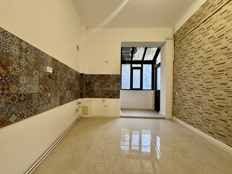 Apartament 4 camere | Garaj | Centrala proprie | Zona Unirii