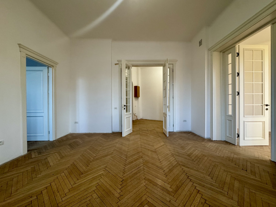 Apartament 4 camere | Garaj | Centrala proprie | Zona Unirii