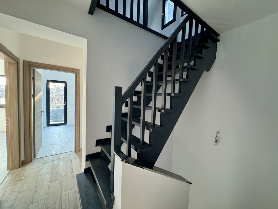Vila individuala 4 camere | Teren 400mp | Prelungirea Ghencea
