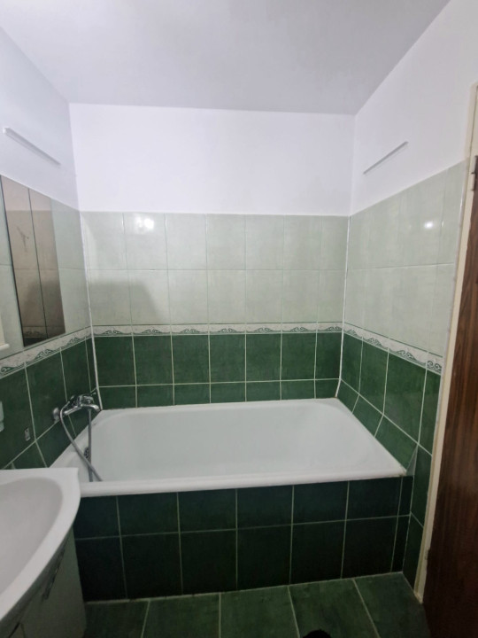 Apartament 2 Camere decomandat | 6 din 10 | Vis-a-vis de Piața Delfinului