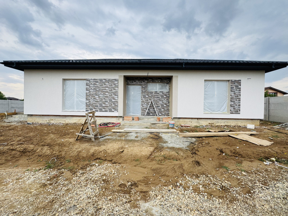 Casa 4 camere | COMOSION 0% | Teren 400mp | Domnesti