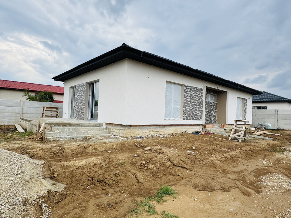 Casa 4 camere | COMOSION 0% | Teren 400mp | Domnesti