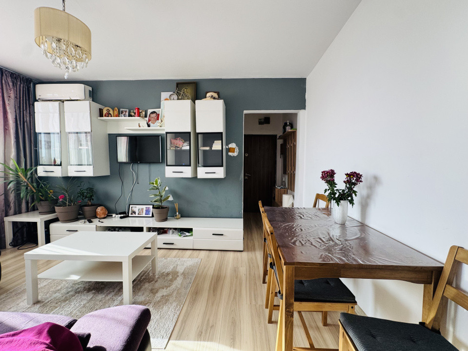 Apartament 4 camere | Zona Drumul Taberei-Râul Doamnei
